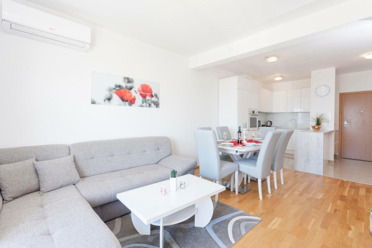 Apartments Dora ماكارسكا المظهر الخارجي الصورة
